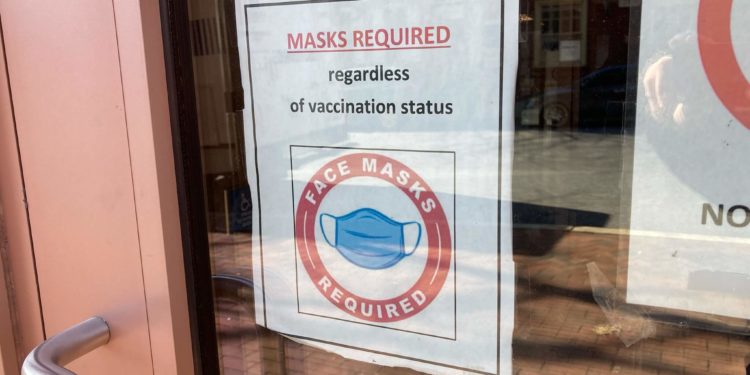 Lancaster County Judge Extends Mask Mandate in Courthouse