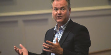Local Theologian Attacks ‘White Christian Nationalism’
