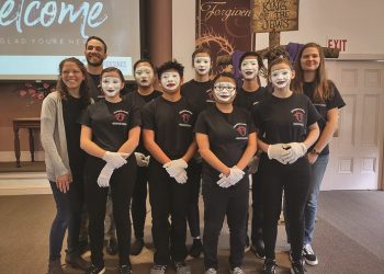 Ephrata Youth Discipleship Ministry Presents Gospel Through Mime