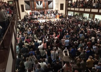 Multi-Day Chapel Service at Kentucky College Draws Attention