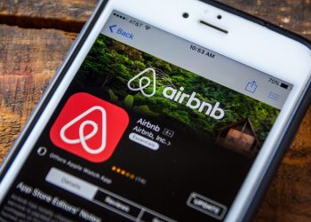Airbnb Bans Users ‘Closely Associated’ with Already-Banned Users