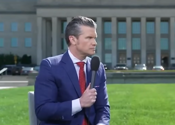 Pentagon Prayer Service Draws Praise and Criticism