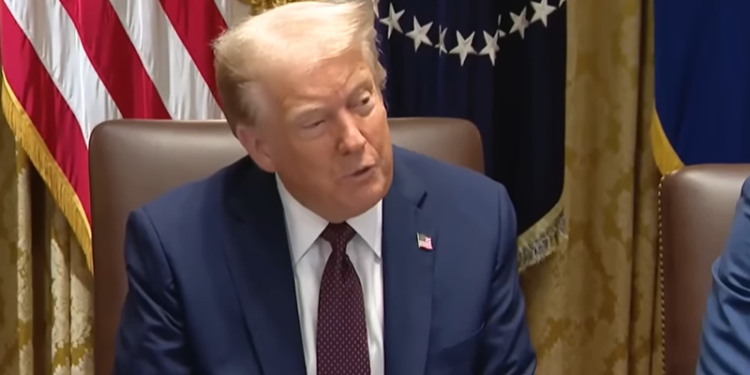 Trump’s 50% Tariffs on Indian Goods Take Effect Over Russian Oil Purchases